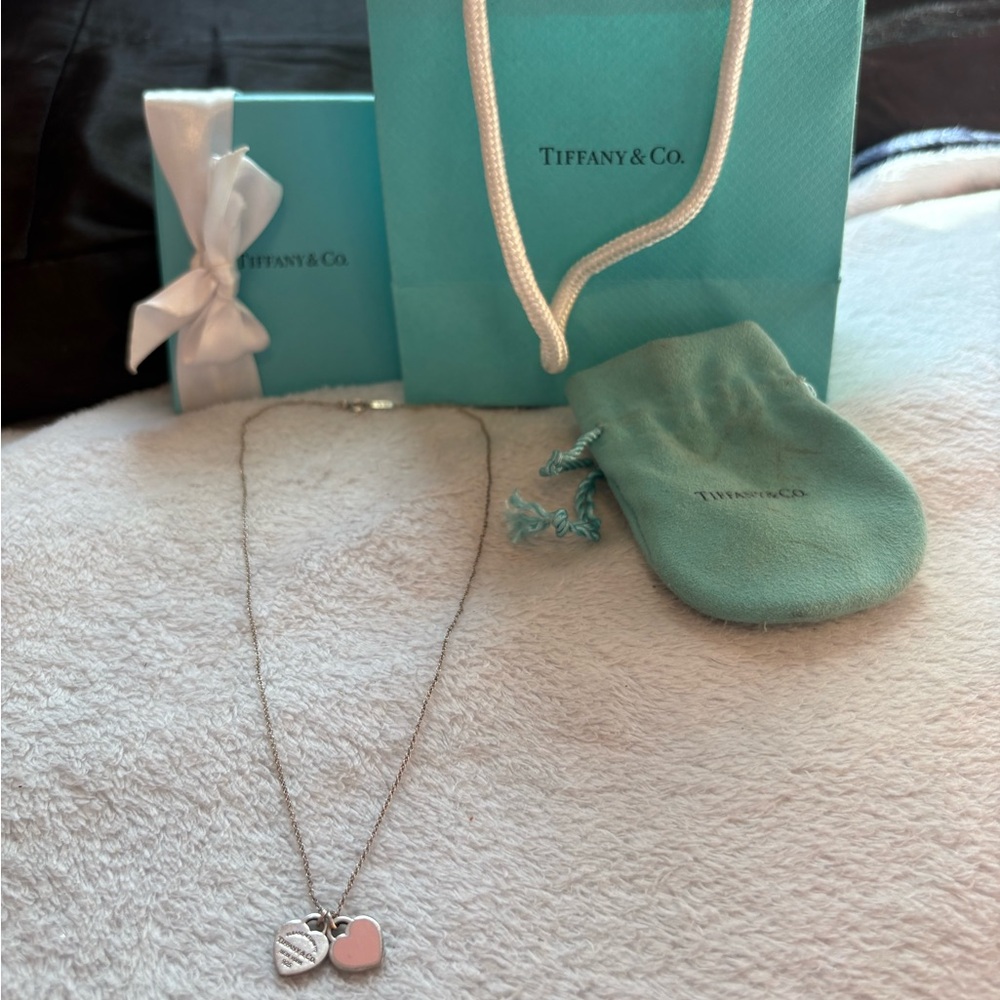 Return to Tiffany Silver Chain Pink Heart Necklace with Original Box and Bag